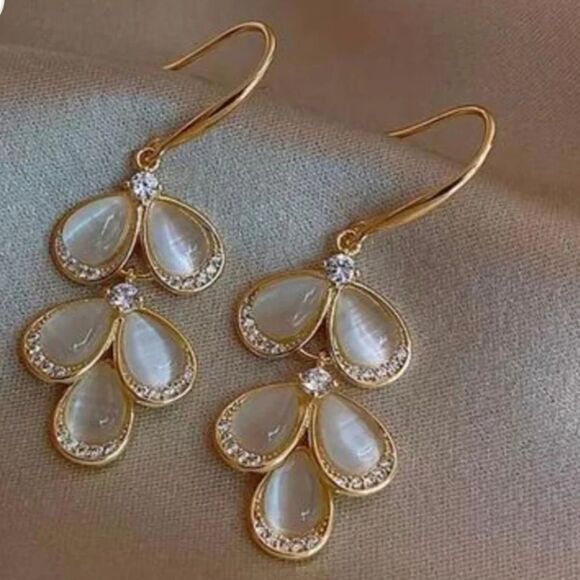 Vintage style drop earrings A779 - Picture 1 of 5